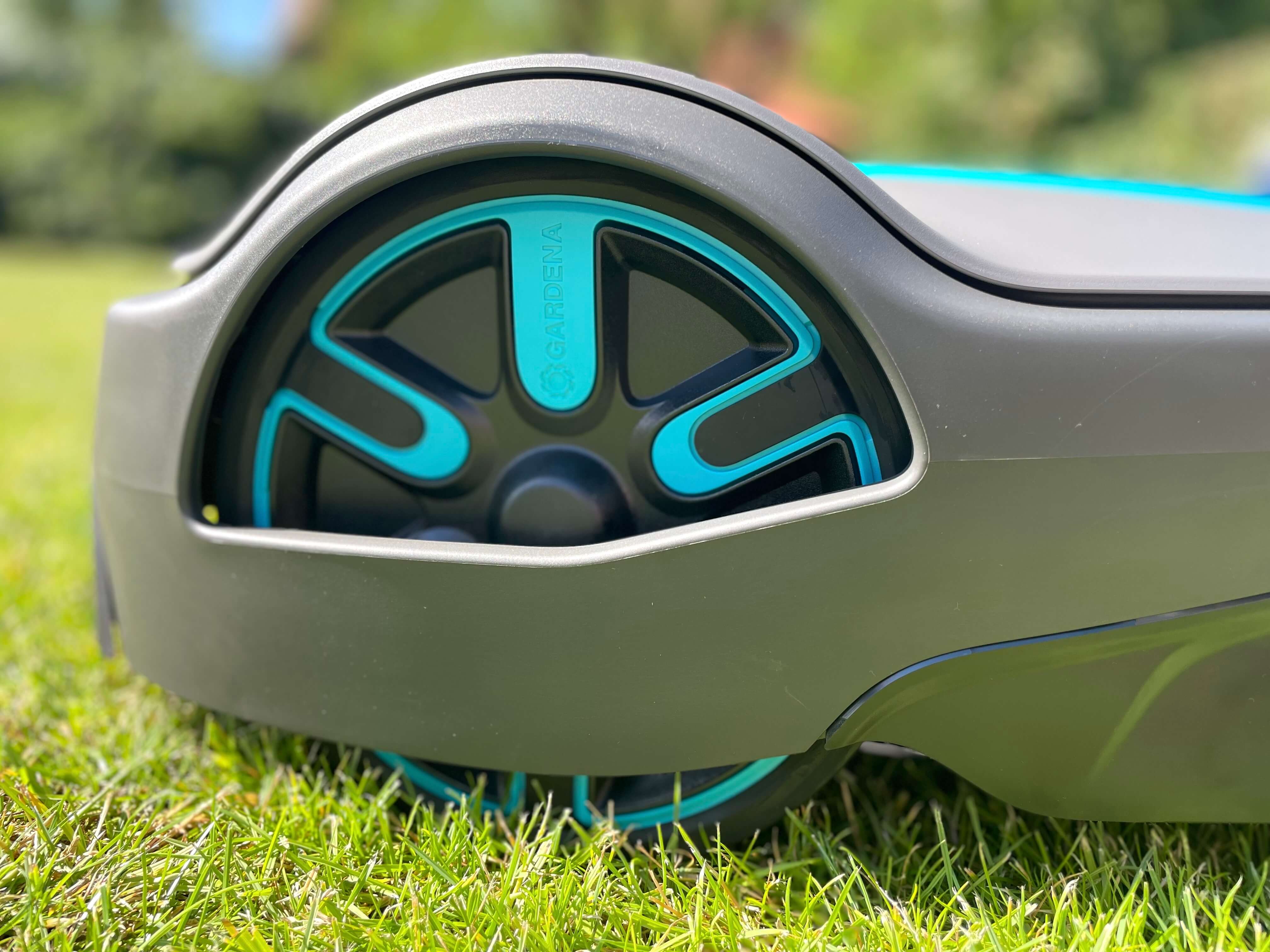 test-gardena-smart-sileno-life-robotpl-neklipper-anmeldelse